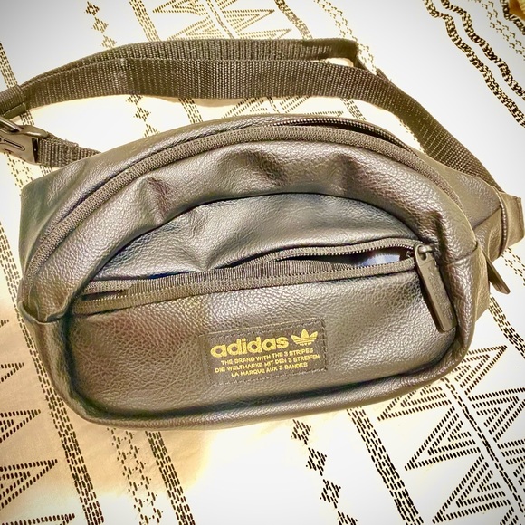 Adidas fanny pack - Picture 2 of 3